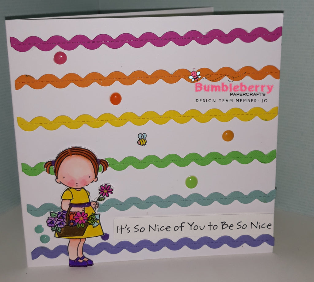 Utilisation de Die Cut, d'éléments de bordure sur vos créations, ainsi que d'une carte bonus utilisant des marqueurs Zig Real Brush.