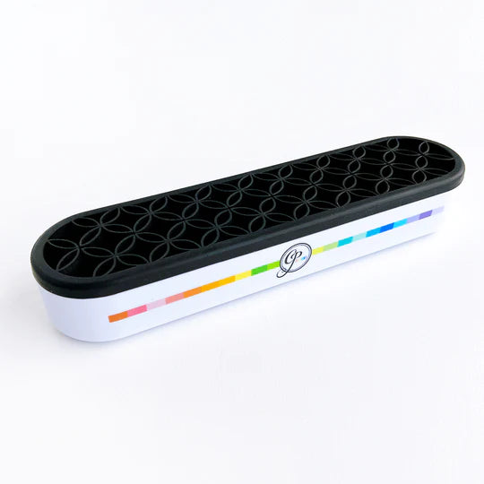 Porte-brosse et outil