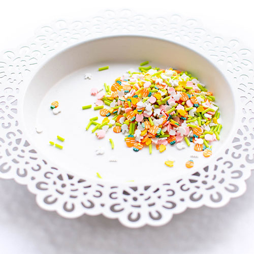 Confettis d’argile de jardin de Pâques