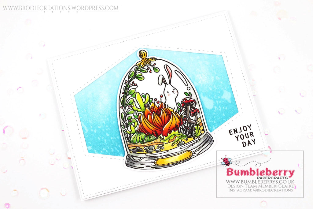 Carte de célébration utilisant le jeu de tampons « Tiny Terrarium » de Waffle Flower !