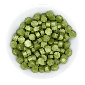 Perles de cire Matcha de la collection Sealed by Spellbinders