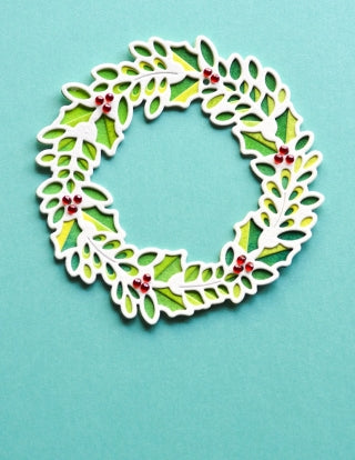 Holly Wreath Plate Layer Set